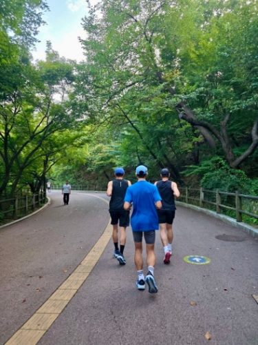 아식스 노바블라스트 5 photo review