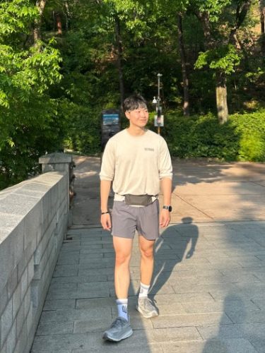 호카 원 원 클리프톤 9 충격흡수 미끄럼방지 러닝화 photo review