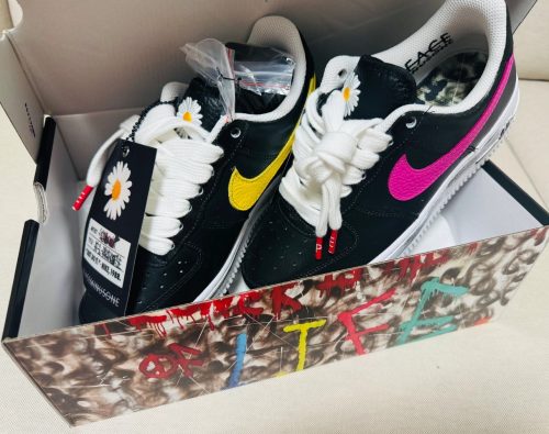 【G-Dragon】나이키 x 피스마이너스원 에어포스 1 로우 파라노이즈 photo review