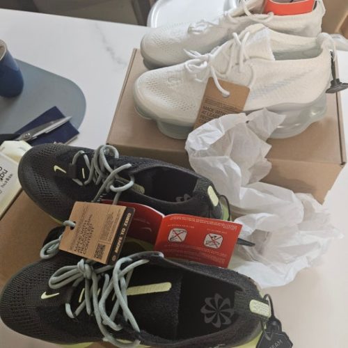 나이키 에어맥스 스콜피온 플라이니트 베얼리 볼트 photo review