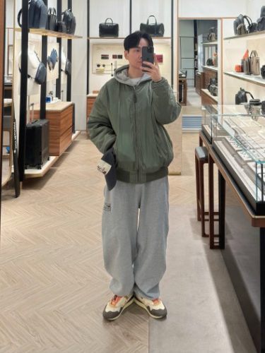 나이키 x 트래비스 스캇 에어맥스 1 photo review