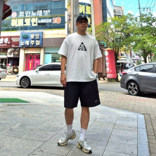 나이키 V2K 런 캐주얼 신발 로우탑 라이트 실버 그레이 라이트 실버 그레이 화이트 골드 아이스 구아바 라이트닝 블루 마운틴 화이트 여성 photo review