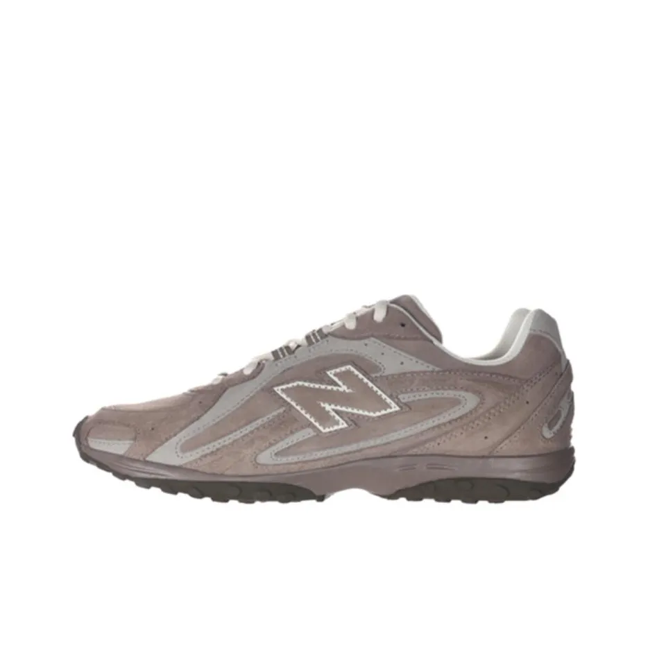 New-Balance-204L-Suede-Mushroom-Arid-Stone.webp