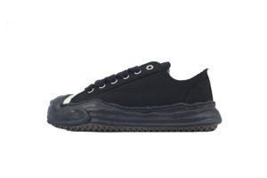 메종 미하라 야스히로 행크 OG 솔 캔버스 로우탑 스니커즈 블랙 블랙 A05FW702-BLKBLK