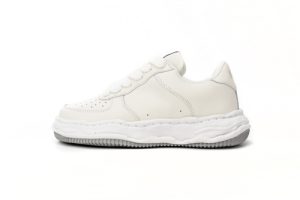 메종 미하라 야스히로 웨인 OG 솔 레더 로우탑 스니커즈 화이트 A07FW702-WHITE